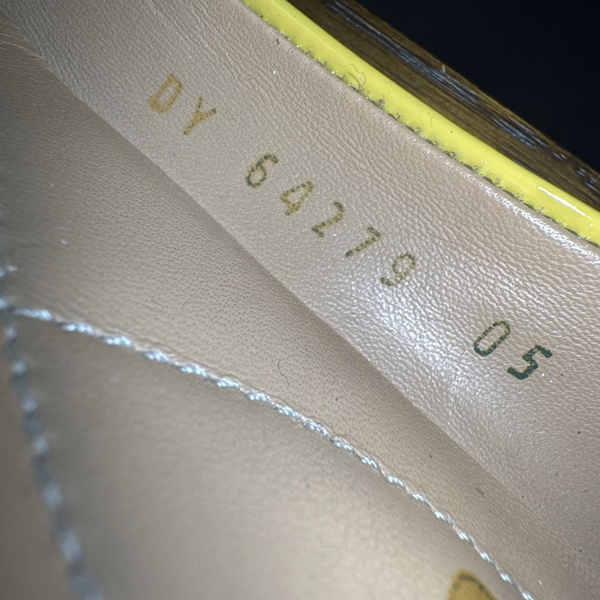 Ferragamo Shoe & Bag Code Checker — Shoe lining code