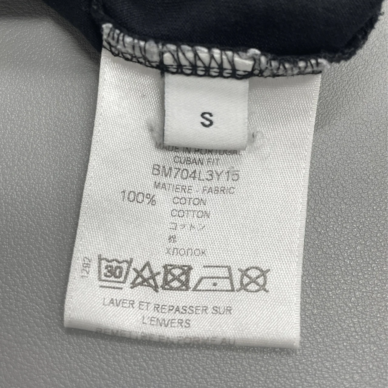 Givenchy Style Code Checker — Care label: style code