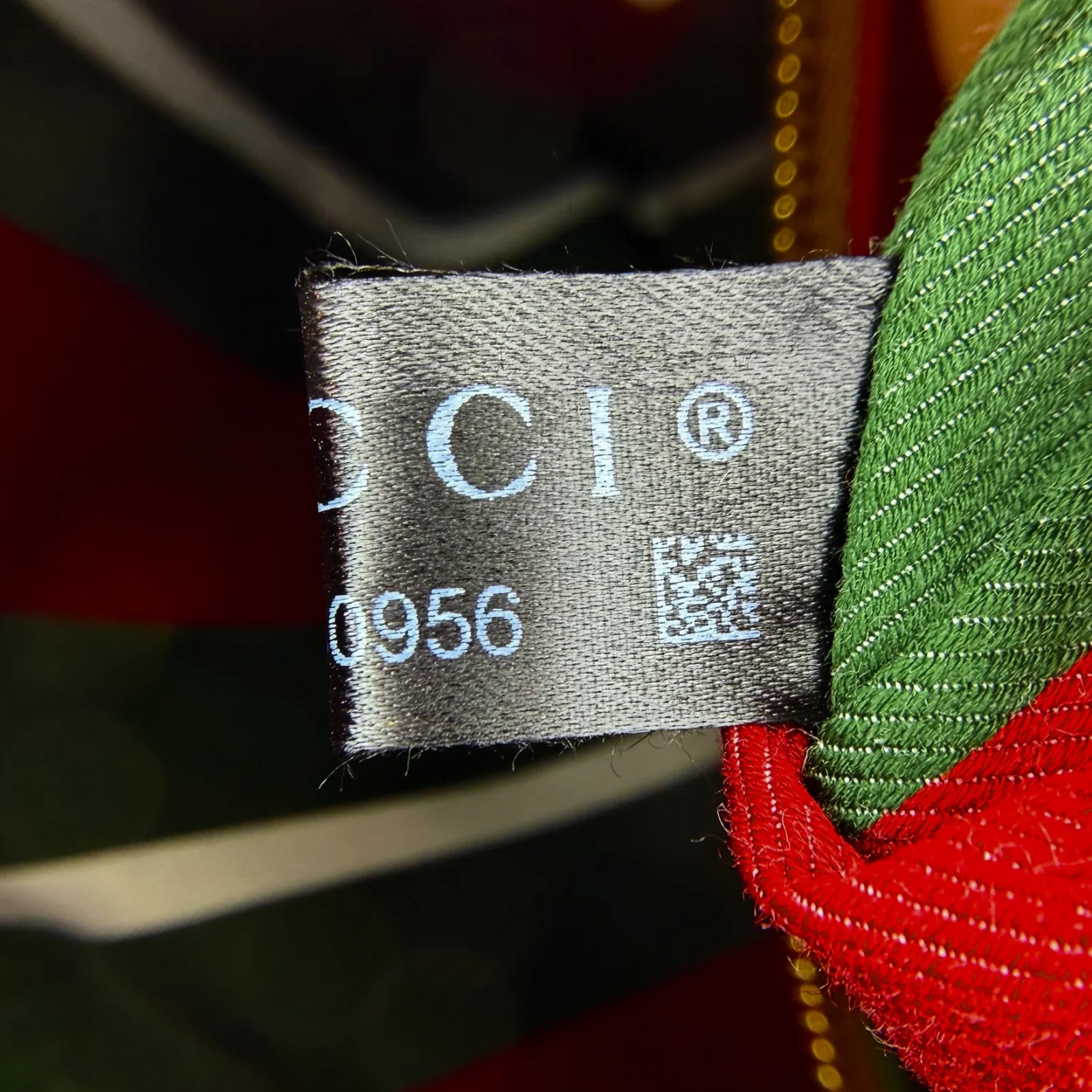 Gucci Serial Number Checker — Black fabric label: second view
